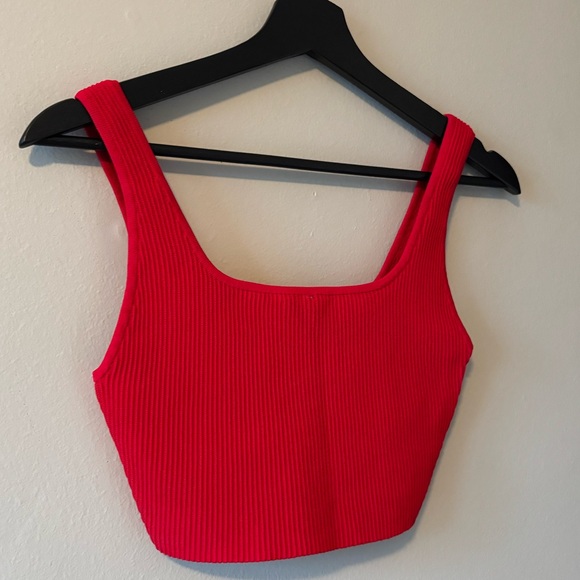 Babaton Red Ribbed Tank Top - Picture 4 of 4